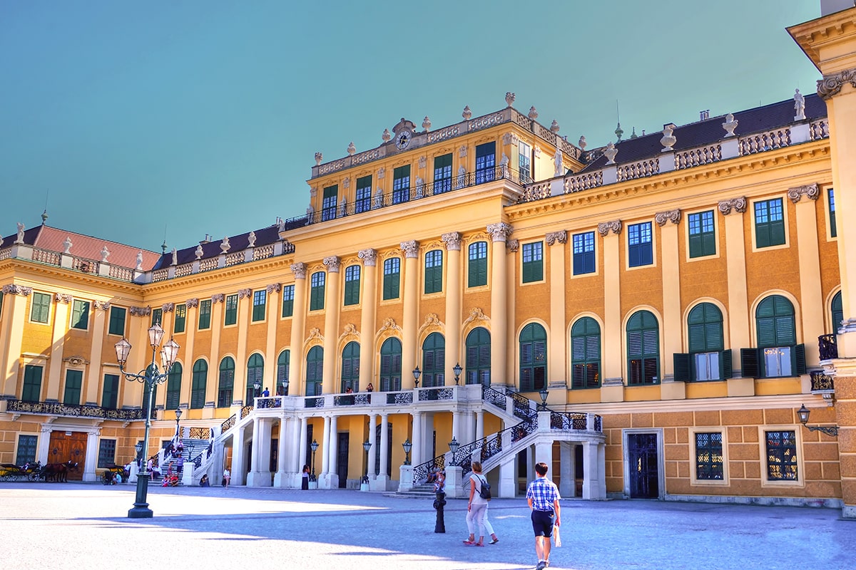 Schönbrunn for Art Lovers: A Guide to the Palace\'s Artistic Treasures