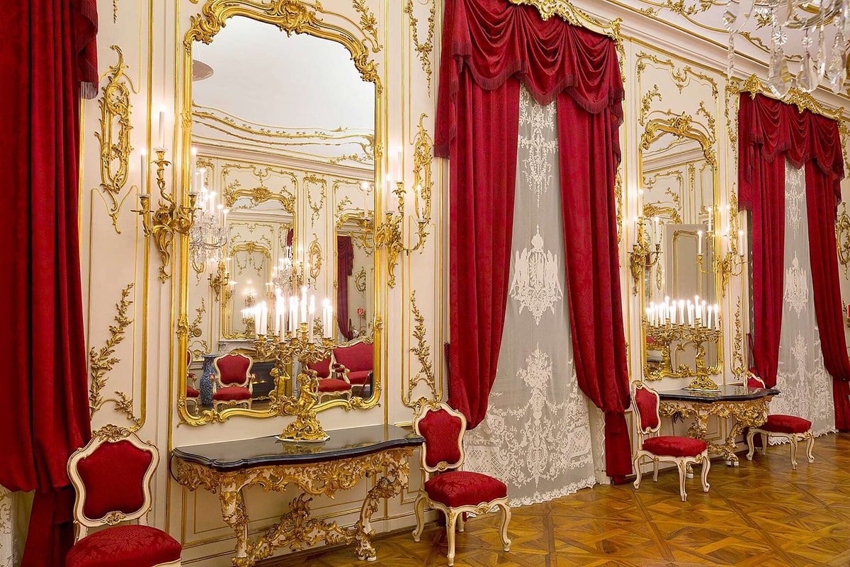 Mirror Room: Schönbrunn Palace's Dazzling Gem